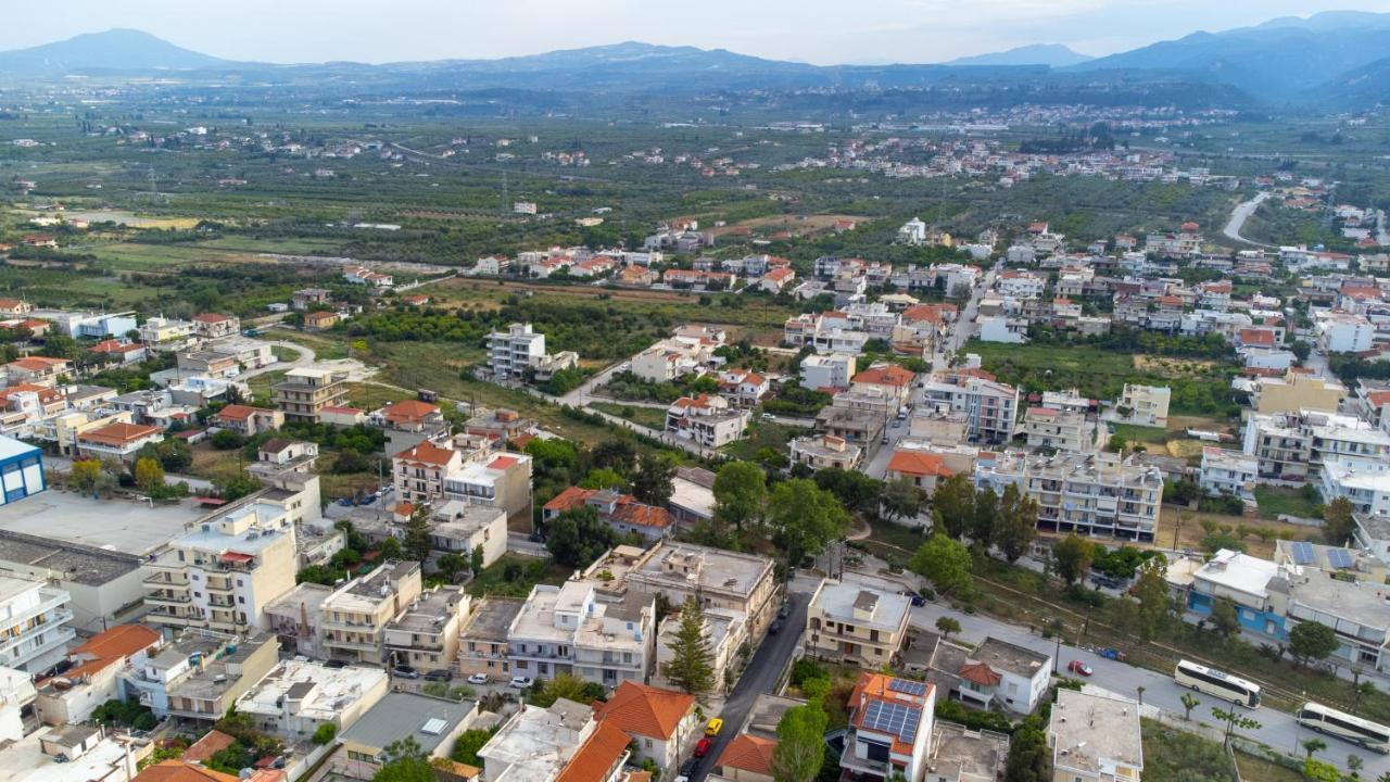 "Tsiftsis" City Apartments Kiáto Kültér fotó